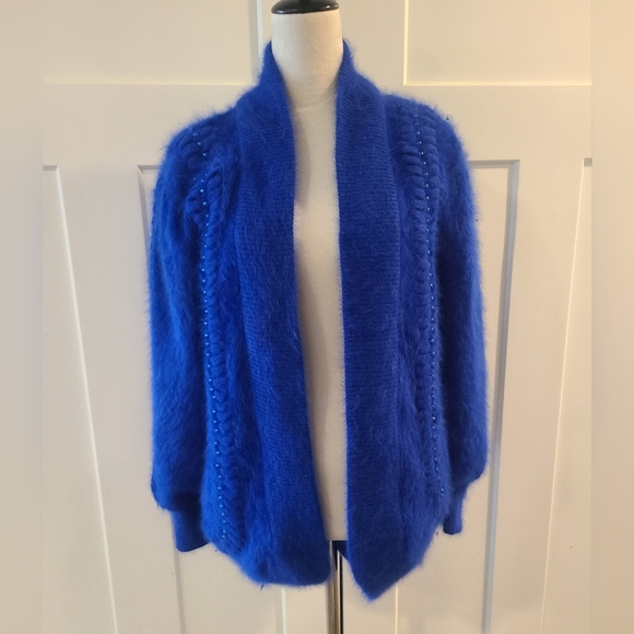 Vintage Angora Sweater - Picture 2 of 9